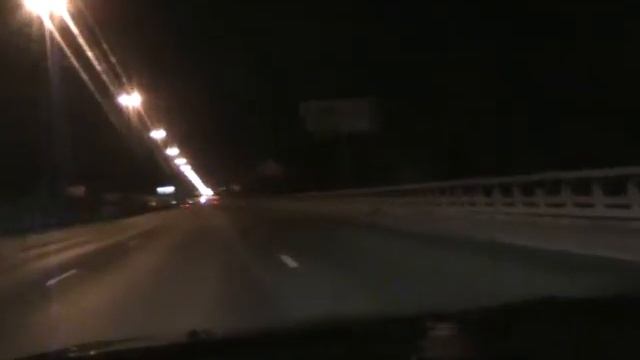 Porsche Cayenne Turbo vs. Toyota Chaser смотреть онлайн