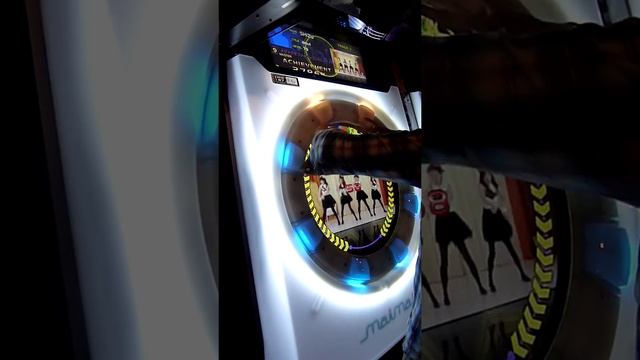 A rhythm arcade game in Akihabara arcade смотреть онлайн