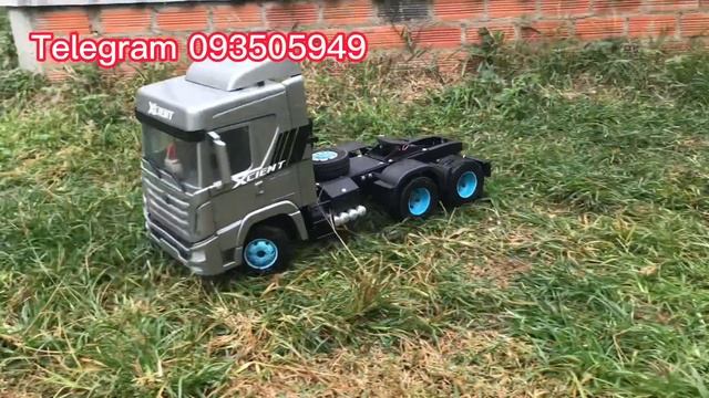 Hyundai Xcient 8x4RC Truck
