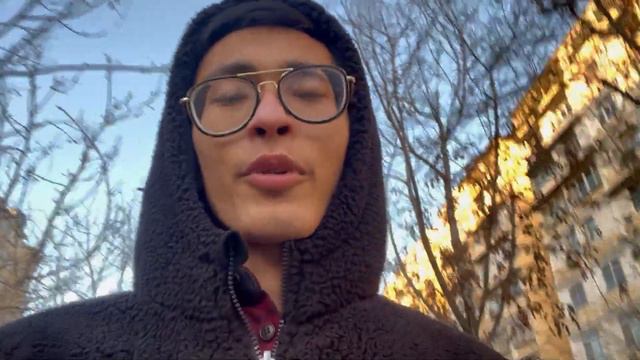 VLOG | Студент Вернулся Домой И Стал ЛЫСЫМ?! смотреть онлайн