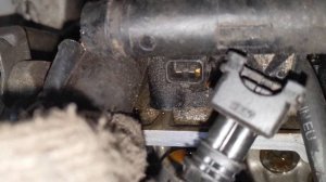 Течь масла c двигателя Рено Логан, Симбол, Клио K7J