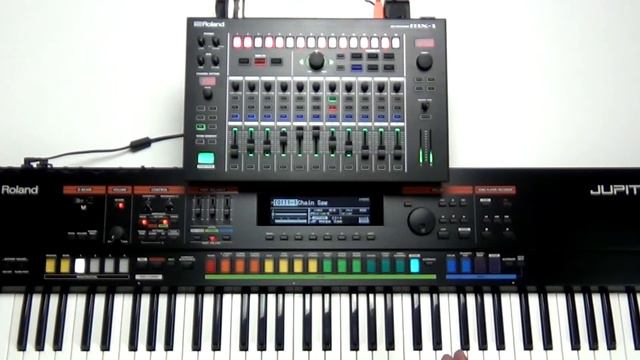 How to sync Roland Jupiter-50 to Roland MX-1 смотреть онлайн