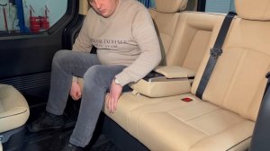 Hyundai Staria - ставим комфортный диван и крутящиеся сидения
