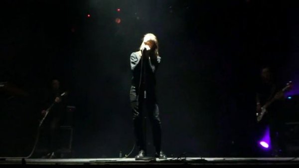 Молчат Дома / Molchat Doma - танцевать / tancevat Live in Moscow 27.12.2021