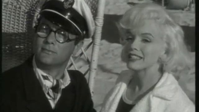 В джазе только девушки смотреть онлайн