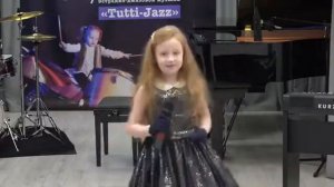 Зуникова Юлия "Лев и Брадобрей" муз.М.Дунаевский,Сл.Н.Олев