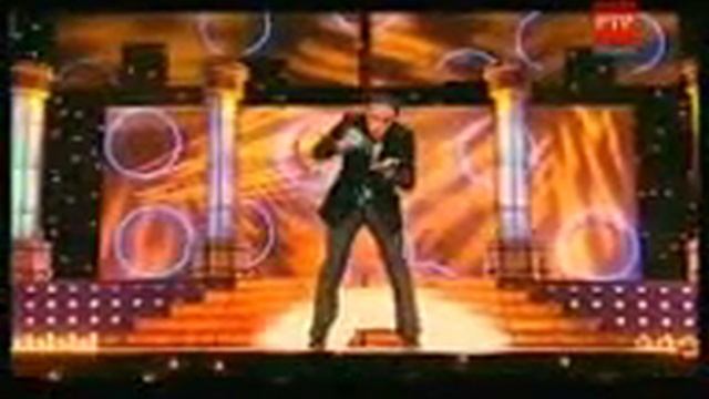 Мужчины стреляют глазами