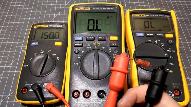 Fluke comparison Multimeters. Сравнение мультиметров Fluke смотреть онлайн