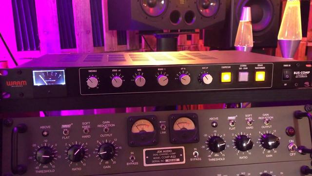 Warm Audio Bus Compressor Vs SSL Bus Compressor I Shred Shed смотреть онлайн