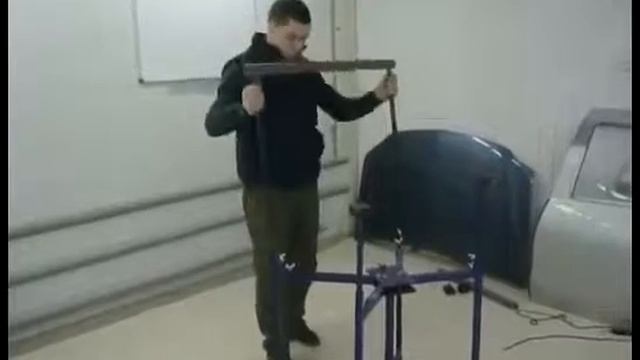 Универсальный кузовной стол-трансформер в действии смотреть онлайн
