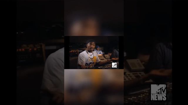 Tupac Shakuer Donald Trump Guilty Celebrating Christmas in Style: Big Trees, Gifts, and Eggnog! смотреть онлайн