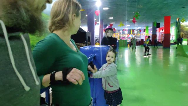 Inline skating, Украина, Николаев, 15 февраля 2024, Колдуны в Роллер-Центре, 3е видео смотреть онлайн