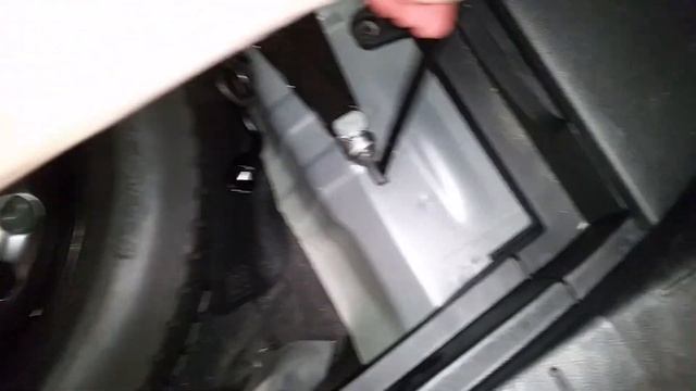 2017 To 2022 Kia Sportage SUV - Spare Tire, Floor Jack & Lug Nut Wrench Location смотреть онлайн