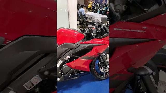 2021 YAMAHA R15 V3 Metallic Red ?? #shorts смотреть онлайн