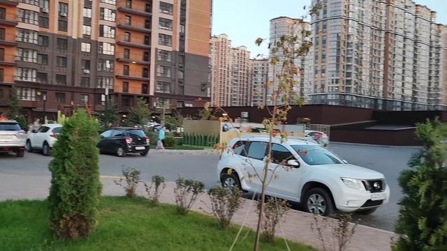 ПЕРЕЕХАЛИ В КРАСНОДАР ИЗ СТАНИЦЫ / НАШ КРАСИВЫЙ РАЙОН Шиндр Мындр @ShindrMindr_Official смотреть онлайн