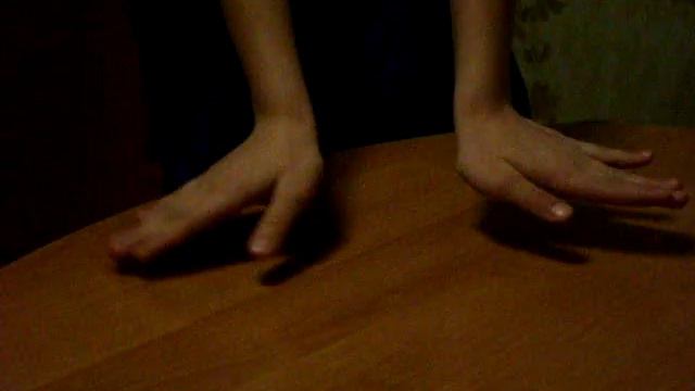 Круто выворачивает руки... смотреть онлайн