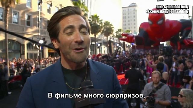 Джейк Джилленхол на премьере «Человека-паука» в Лос-Анджелесе (Русские субтитры) смотреть онлайн