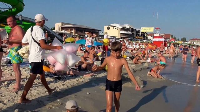 Beach - fleeting memories смотреть онлайн