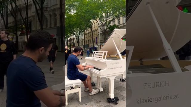 Tango to Evora #piano #viral #cover #publicpiano #pianomusic смотреть онлайн