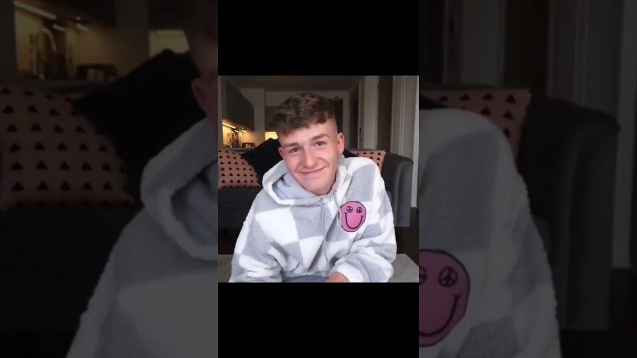 #мемы #лучшезвонитесолу #вовсетяжкие #breakingbad #bettercallsaul #кино #сериал #фильм #юмор #shorts