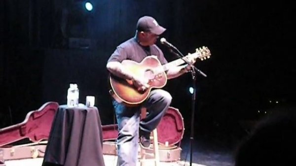 Aaron Lewis - Its Been Awhile ( @ Seneca Niagara)