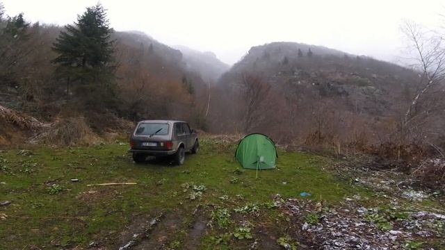 Lada Niva Off-Road in Kosovo (Soundtrack: Mud & Gravel) смотреть онлайн