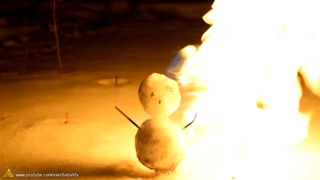 С новым годом! Горящий снеговик! смотреть онлайн
