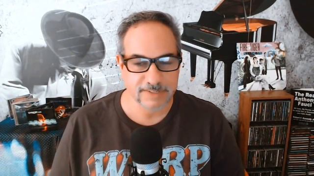 David Lee Roth Apparently Does Not Like Valerie Bertinelli смотреть онлайн