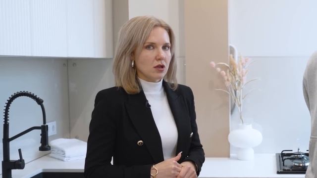 Сделали ремонт в старой "СТАЛИНКЕ" и заработали 4.5 млн. Обзор квартиры. Флиппинг недвижимости. смотреть онлайн