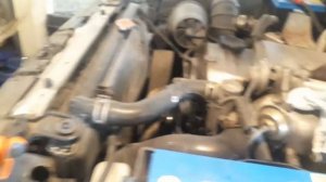 Замена топливного фильтра Mitsubishi Pajero 3 3,2 часть 1