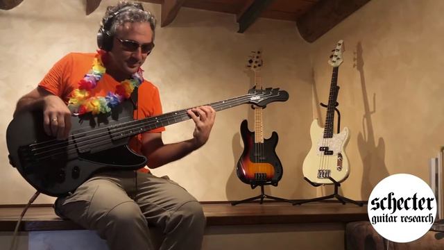 Schecter Banshee Ultra & P4 - [Bass Demo] - Spinal Tap - (Listen to the) Flower People смотреть онлайн