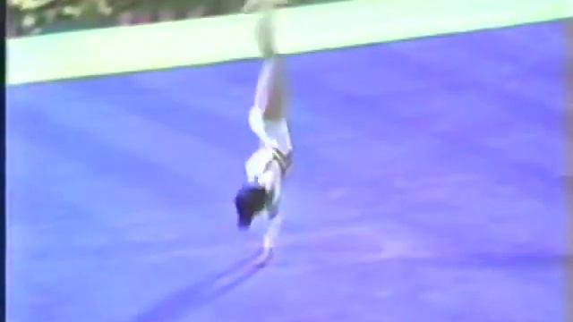 Laura Cutina 🇷🇴 FX EF 9.300 1984 Olympic Games смотреть онлайн