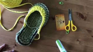 Вязанные тапочки с закрытым верхом из трикотажной пряжи ⇂⇂⇂ Как связать тапочки крючком