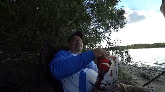 Выходной на реке | Рыбалка | Шашлыки смотреть онлайн