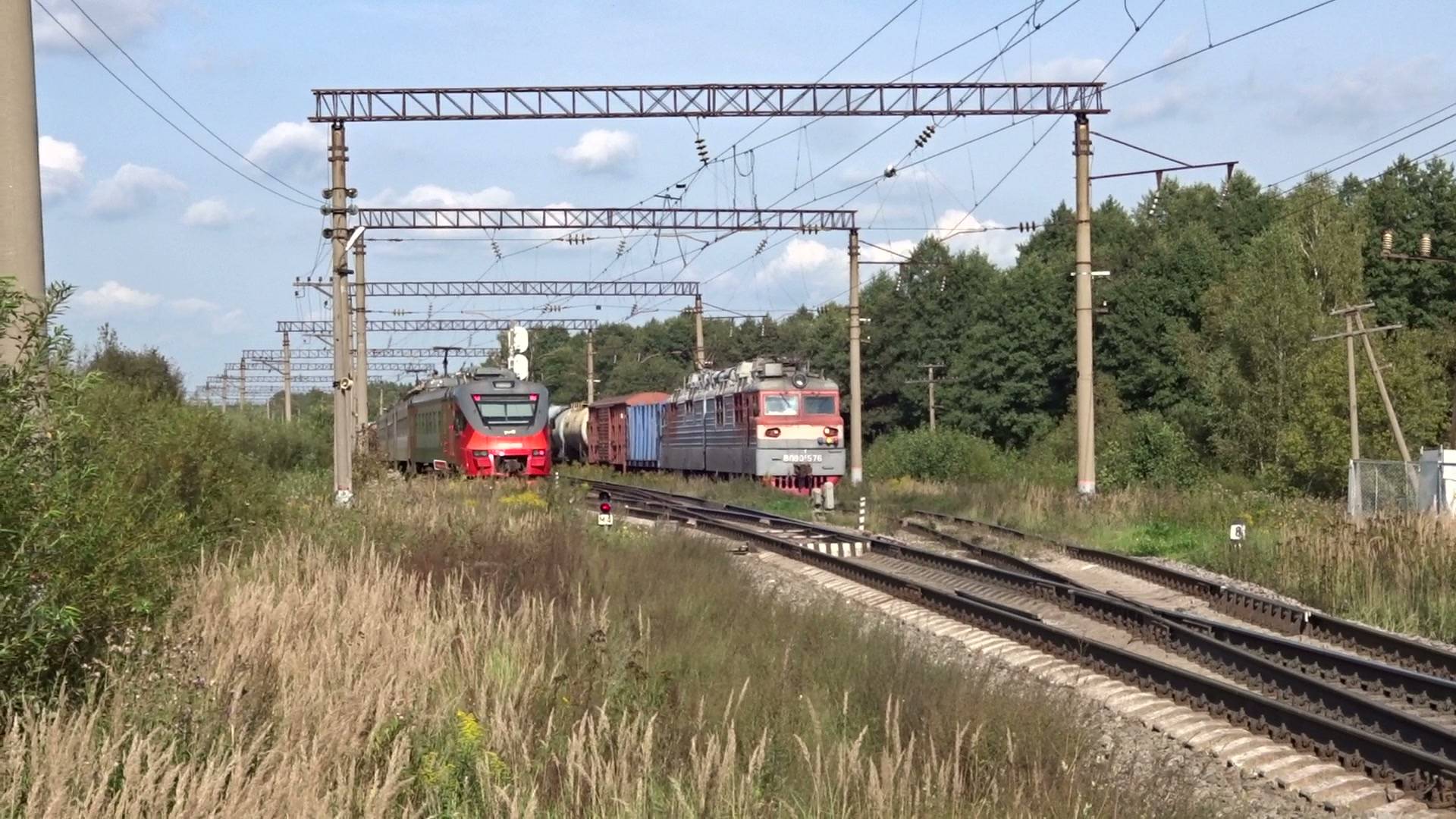 Электропоезд ЭП3Д-0090 резервом прибывает на станцию Зимёнки смотреть онлайн