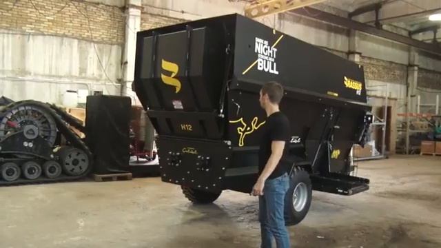 Обзор на кормораздатчик Celikel  Горизонтальный кормораздатчик Келикел H12 LPtQEqNZGqU