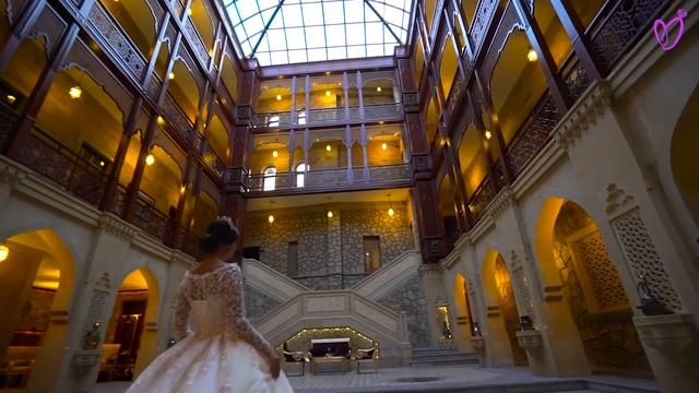 Съемка красивых свадебных платьев от свадебного дома Санторини в отеле «Shah Palace» смотреть онлайн
