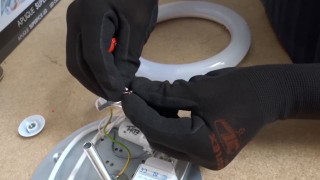 Substitucion tubo circular fluorescente por led смотреть онлайн