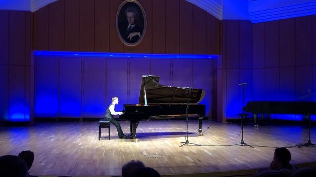 Захар Внутских, П.И.Чайковский Декабрь смотреть онлайн