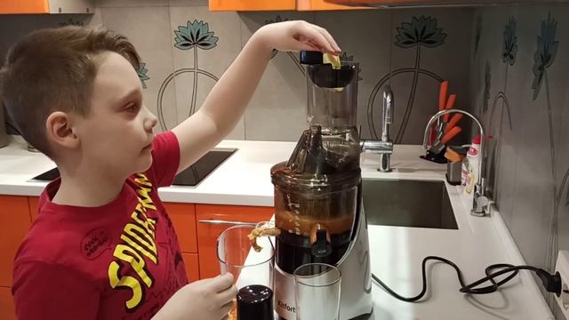 С kitfort KT-1106-2: справится даже ребёнок! смотреть онлайн