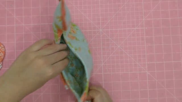 Как сшить курочку корзинку к Пасхе. Часть3 смотреть онлайн