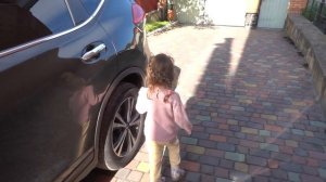 VLOG Алиса и Даша играют вместе, но...