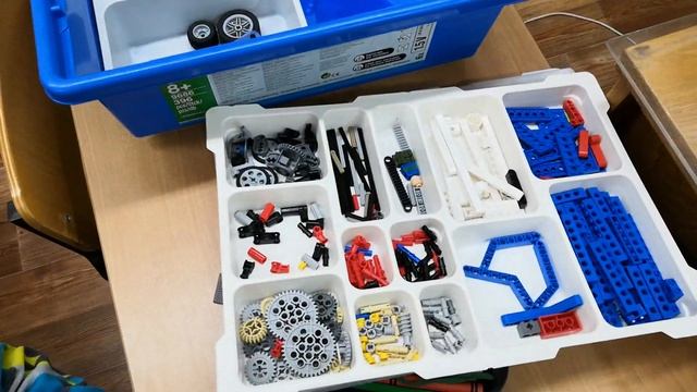 Миша сделал балерину из конструктора лего /LEGO/ на робототехнике смотреть онлайн