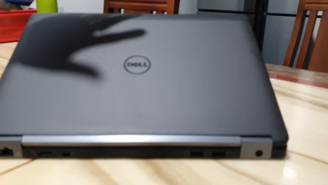 Dell Latitude E7470 Màn Hình 2K có cảm ứng смотреть онлайн