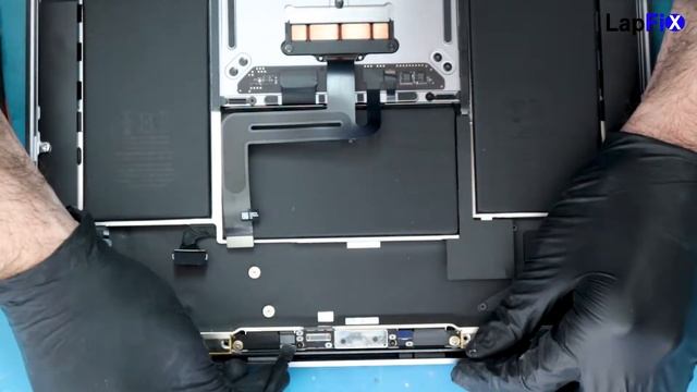 MacBook Air M1 A2337 Liquid Spill Screen Replacement and touchpad смотреть онлайн