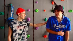 Ребята устроили Соревнования! Милка решила помешать Свиданию Леоны и Арчи!