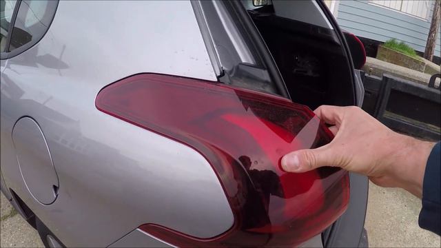 How to Remove & Replace Rear Light Bulb Cluster on a Peugeot 2008 Tutorial смотреть онлайн
