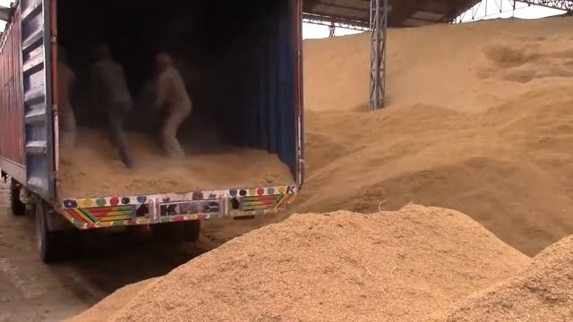 Студенты MIT создали эко-кирпич, который не нуждается в обжиге смотреть онлайн