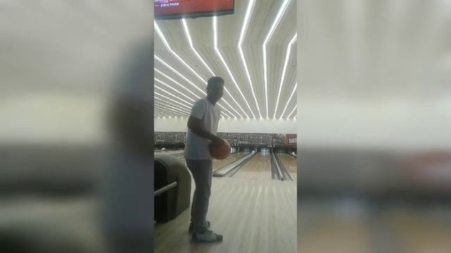HOW TO THROW A BALL LVL.101 смотреть онлайн