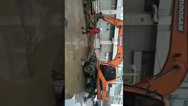 проверка работы экскаватора DOOSAN после регулировки гидравлической системы смотреть онлайн